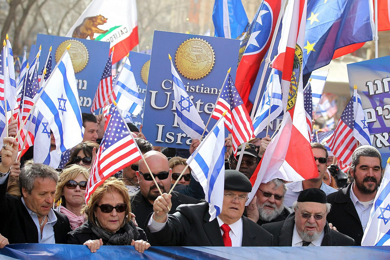 Members of Christians United for Israel at a pro-Israel march in downtown Jerusalem, March 19, 2012. (Nati Shohat Flash90)