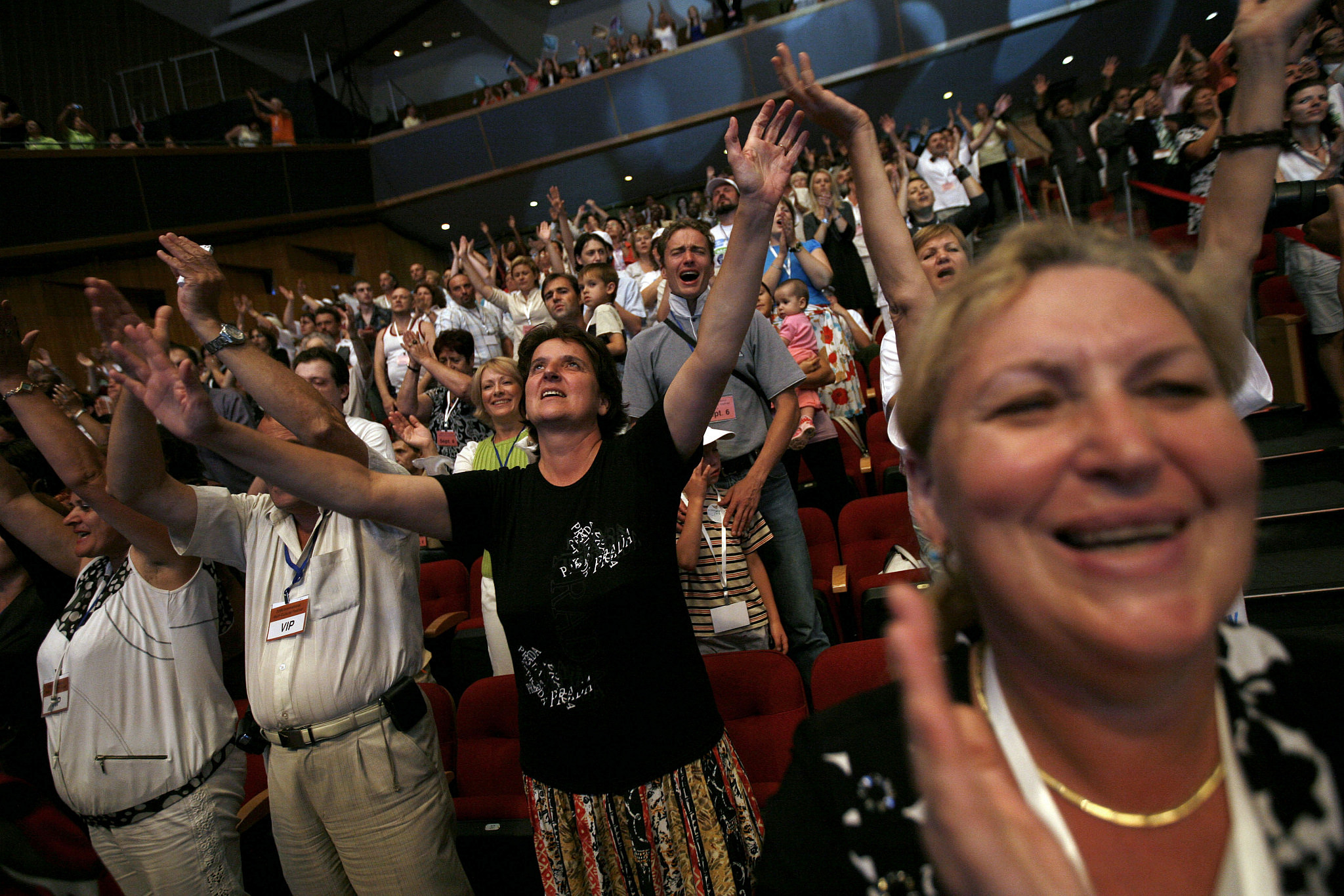 About 3000 evangelical Christian Israeli supporters from all over the world attend a festival at the International Conference Center in Jerusalem, September 6, 2009. (Miriam Alster/Flash90)