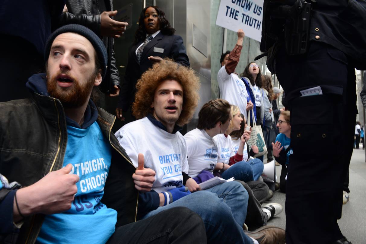 Activists from IfNotNow protest outside Birthright Israel’s offices in New York City, April 5, 2019. (Gili Getz)