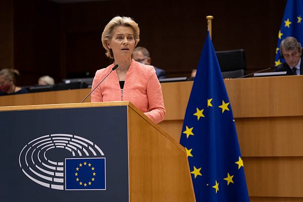 European Commission President Ursula von der Leyen delivers her first State of the EU address at the European Parliament in Brussels. September 16, 2020. (European Parliament/CC-BY-4.0)
