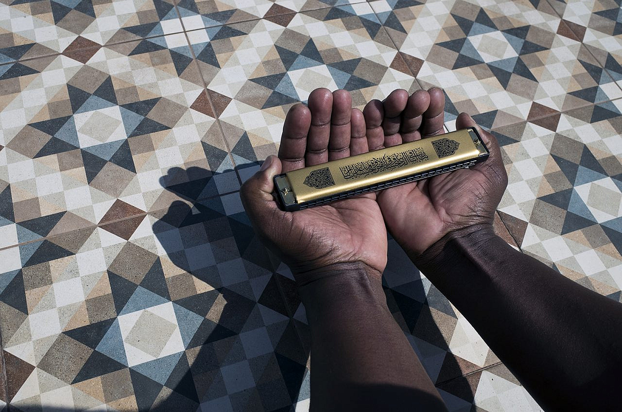 Untitled, from the series 'Islam Played the Blues' by Toufic Beyhum. (www.tbeyhumphotos.com)