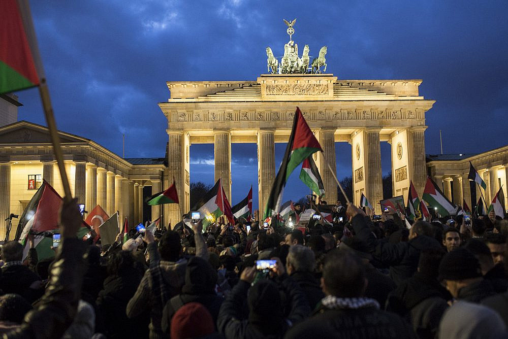 Hundreds of Palestinians and supporters protest in front of the U.S. embassy against President Trump’s decision to recognize Jerusalem as the capital of Israel, Berlin, Germany, December 8, 2017. (Anne Paq/Activestills)