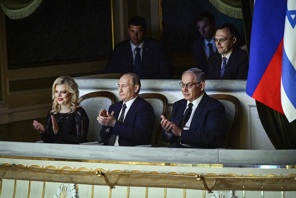 Former Prime Minister Benjamin Netanyahu with his wife Sara with Russian President Vladimir Putin at the Bolshoi Theatre in Moscow, June 7, 2016. (Haim Zach/GPO)