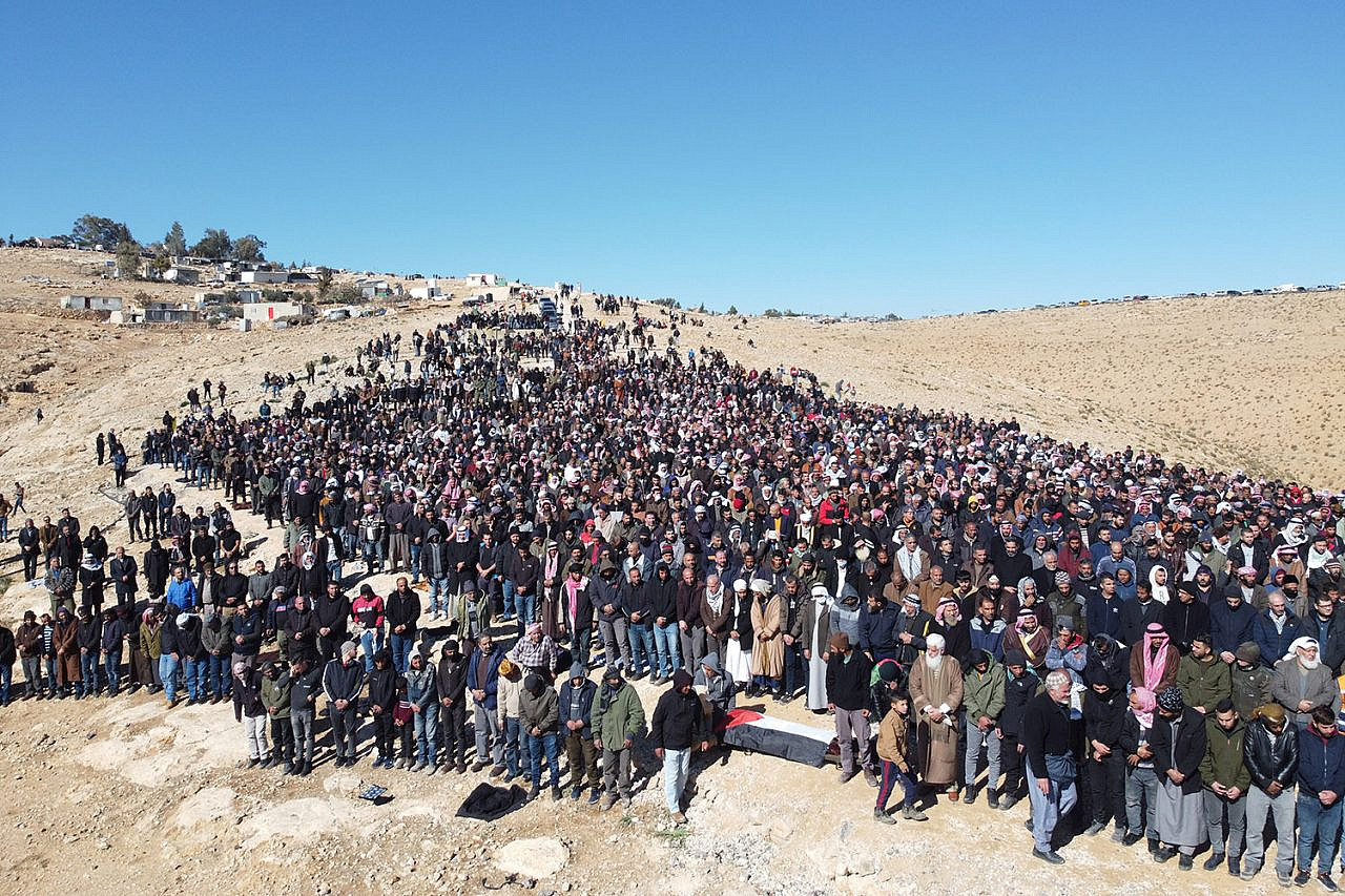 Palestinians gather in Umm al-Khair for the funeral of Haj Suleiman, who was killed by an Israeli police tow truck, January 26, 2022. (Oren Ziv/Activestills.org)