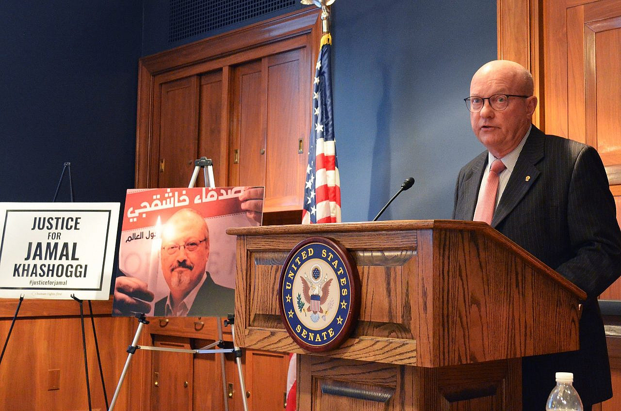 Colonel Lawrence Wilkerson (Ret.) addresses the crowd during the event 'Justice for Jamal: The United States and Saudi Arabia One Year After the Khashoggi Murder,' at the U.S. Senate, September 26, 2019. (April Brady/Project on Middle East Democracy/CC BY 2.0)