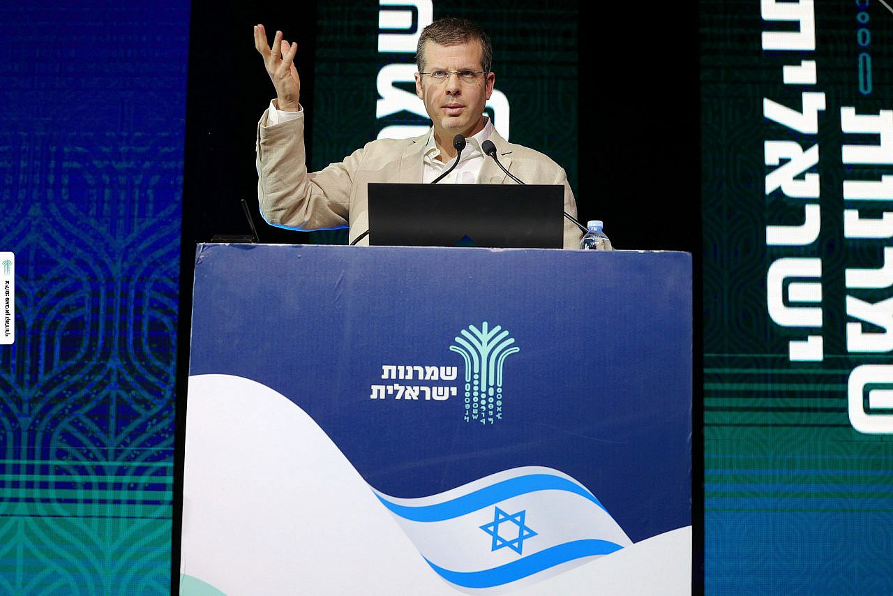 Im Tirzu founder Ronen Shoval speaks at the annual Israeli Conservatism Conference, Jerusalem, May 26, 2022. (Fabian Koldorff) 