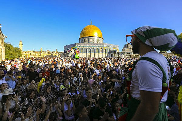Thousands of Palestinians attend Eid prayers at Al-Aqsa Mosque, Jerusalem, July 9, 2022. (Jamal Awad/Flash90)
