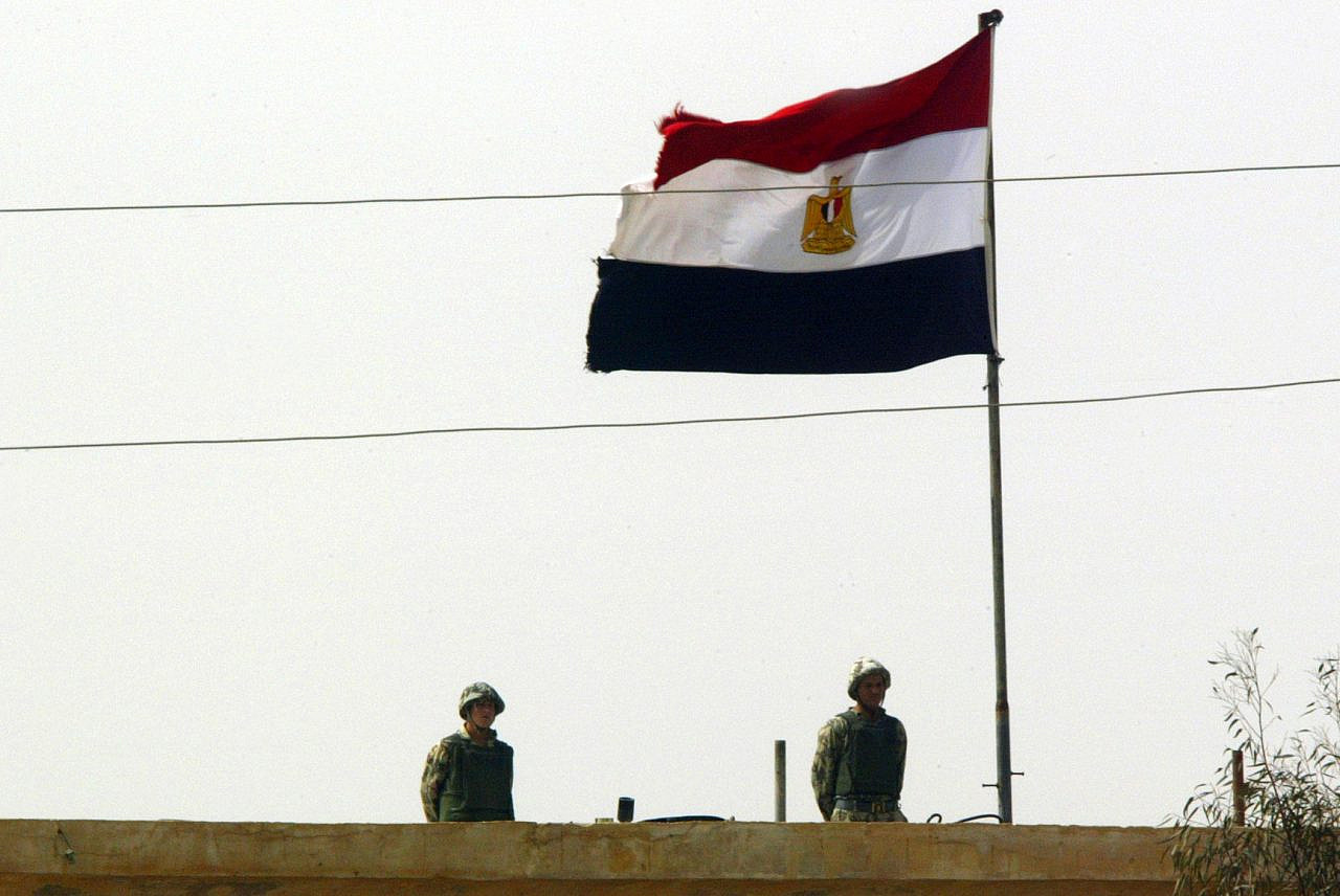 Egyptian soldiers stand over the Rafah Crossing between the Gaza Strip and Egypt, February 19, 2011. (Abed Rahim Khatib/Flash 90)