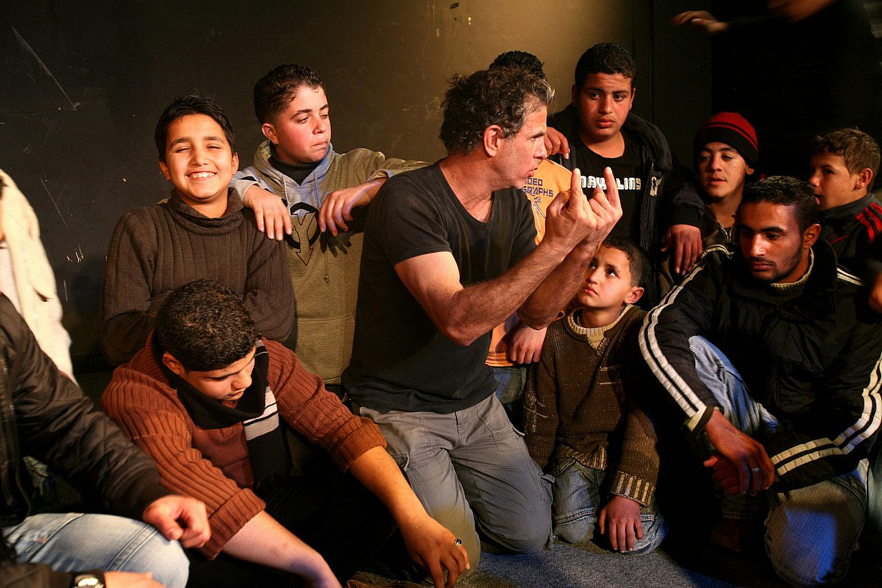 Juliano Mer-Khamis leads a workshop in the Jenin Freedom Theater, occupied West Bank, January 28, 2007. (Keren Manor/Activestills)