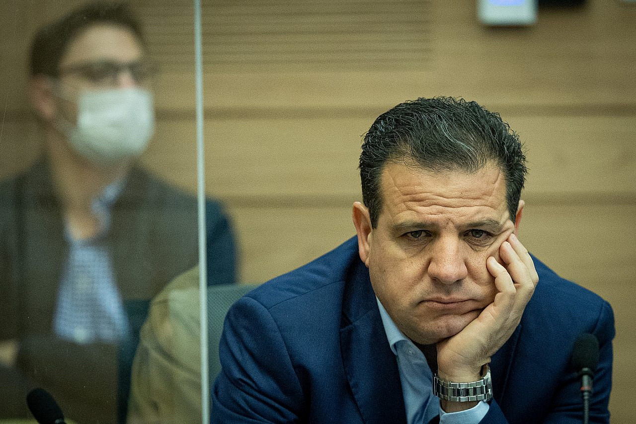 Joint List Chairman Ayman Odeh attends an internal security committee meeting at the Knesset, Jerusalem, December 13, 2021. (Yonatan Sindel/Flash90)