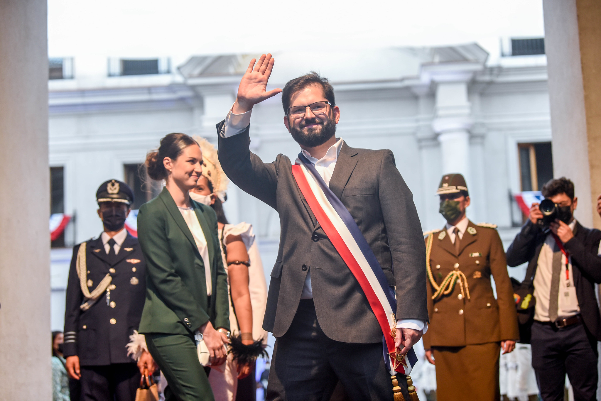Chilean President Gabriel Boric arrives at the La Moneda palace to give his first speech as president, March 11, 2022. (Vocería de Gobierno/CC BY-SA 2.0)
