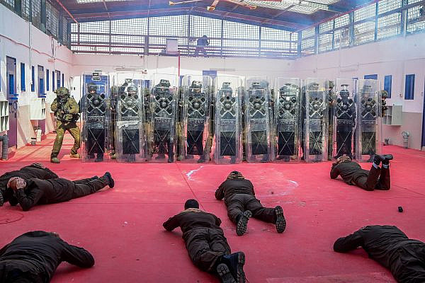 View of a drill for prison guards at the Israeli Prison Authorities, Gilboa Prison, December 5, 2022. (Avshalom Sassoni/Flash90)