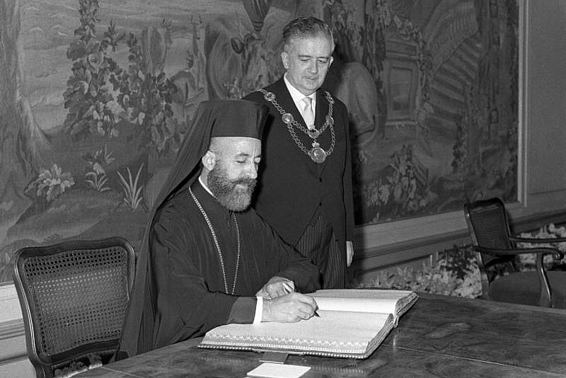 President Makarios of Cyprus in Bonn during a state visit to West Germany, May 22, 1962. (Bundesarchiv, B 145 Bild-F012969-0006/Patzek, Renate/CC-BY-SA 3.0)