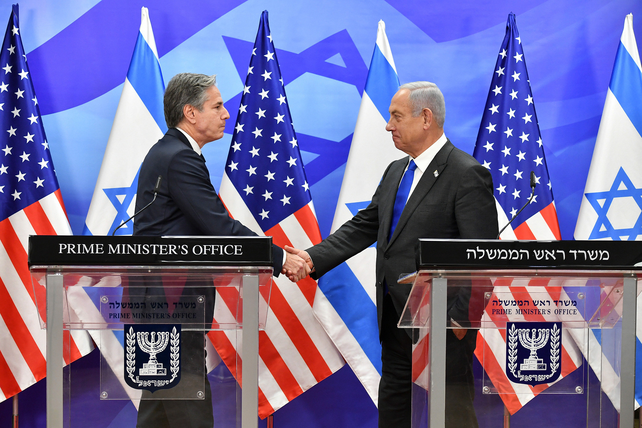 Israeli Prime Minister Benjamin Netanyahu and U.S. Secretary of State Antony Blinken give a press statement after their meeting at the Prime Minister's Office in Jerusalem, January 30, 2023. (Yoav Ari Dudkevitch/POOL)