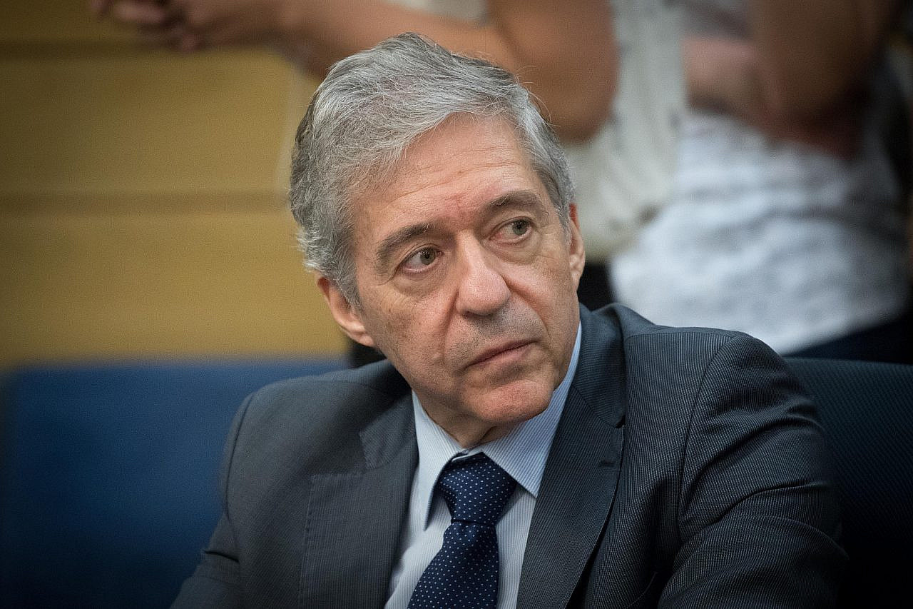Yossi Beilin attends a Constitution, Law, and Justice Committee meeting in the Knesset, July 9, 2017. (Yonatan Sindel/Flash90)