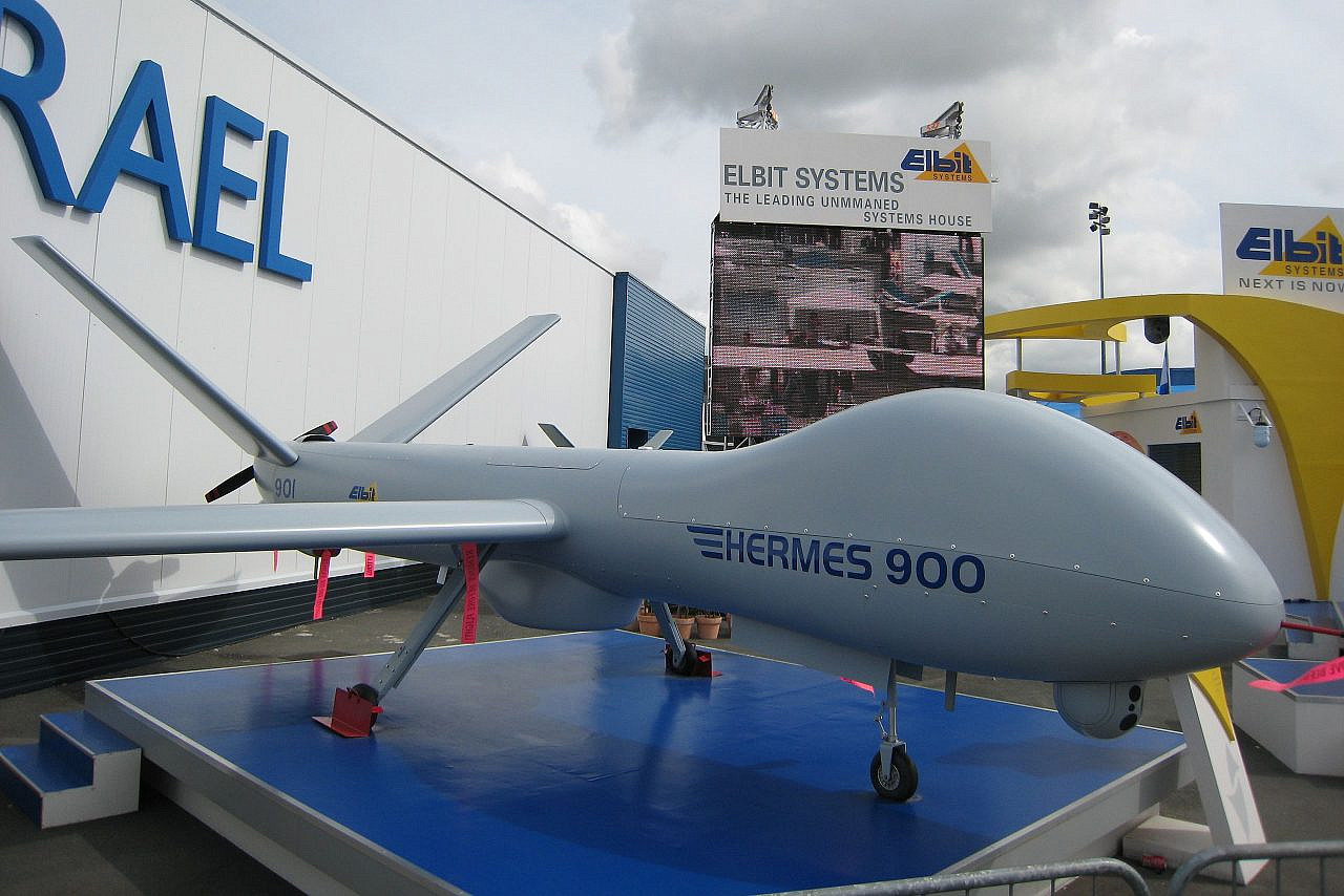 A Hermes 900 UAV manufactured by Elbit Systems, displayed at the Paris Air Show, June 24, 2007. (Matthieu Sontag/CC-BY-SA)