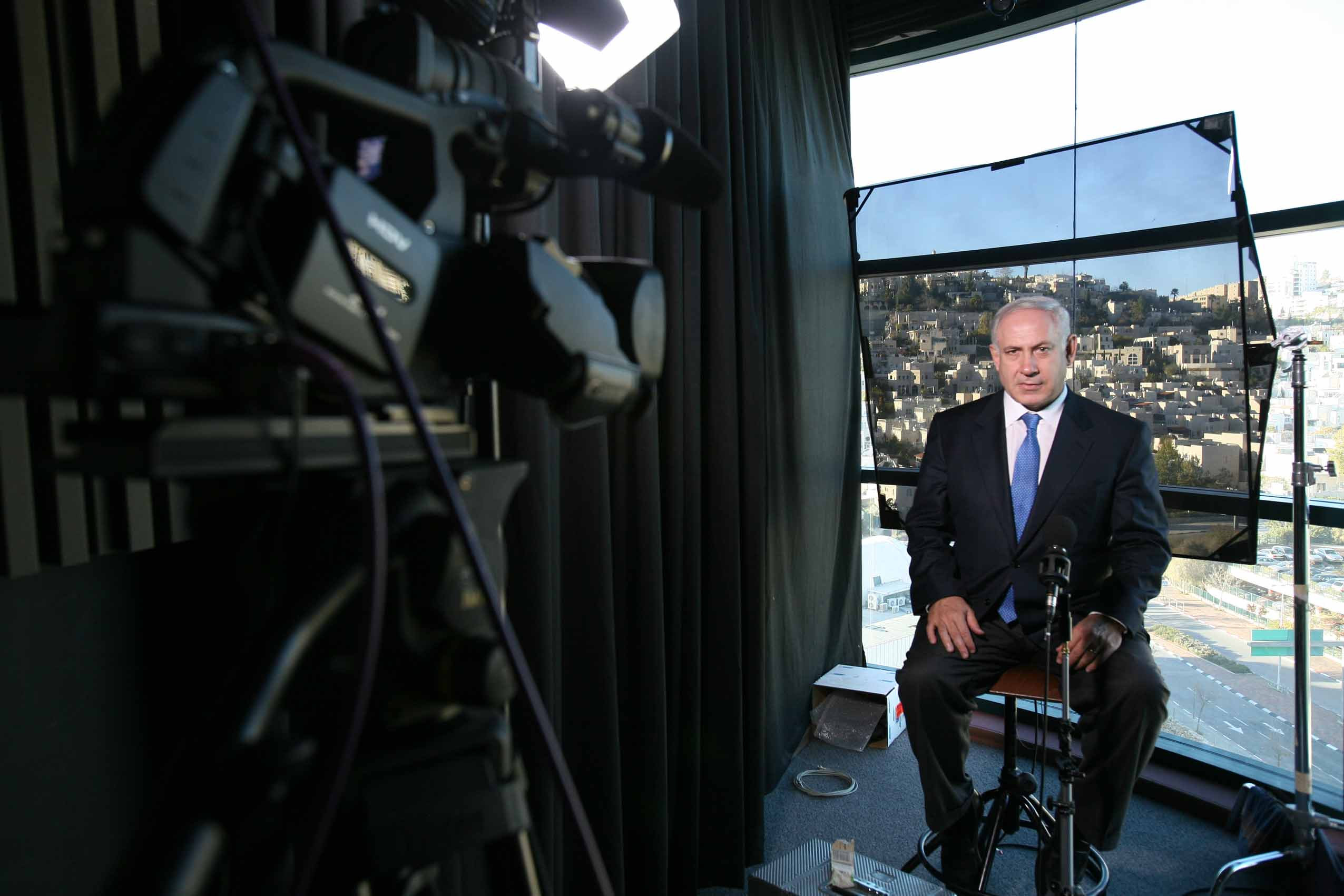 Then-Likud party leader Benjamin Netanyahu in an interview with Al Jazeera TV station in Jerusalem, January 1, 2009. (Michal Fattal/Flash90)