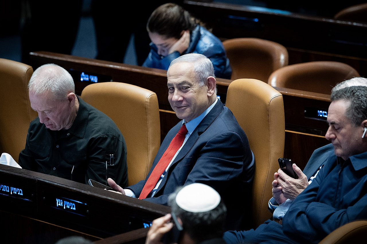 Israeli Prime Minister Benjamin Netanyahu, MKs and ministers attend vote on the state budget at the assembly hall of the Knesset, in Jerusalem, March 13, 2024. (Yonatan Sindel/Flash90)