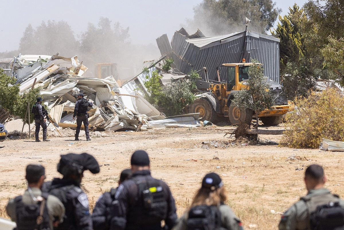 Israeli forces raze the entire unrecognized village of Wadi al-Khalil in the Naqab, May 8, 2024. (Oren Ziv)