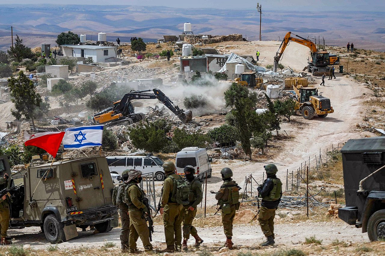 Israeli forces demolish buildings in Khirbet Khilet al-Dabe, in Masafer Yatta, the West Bank, May 5, 2025. (Wisam Hashlamoun/Flash90)