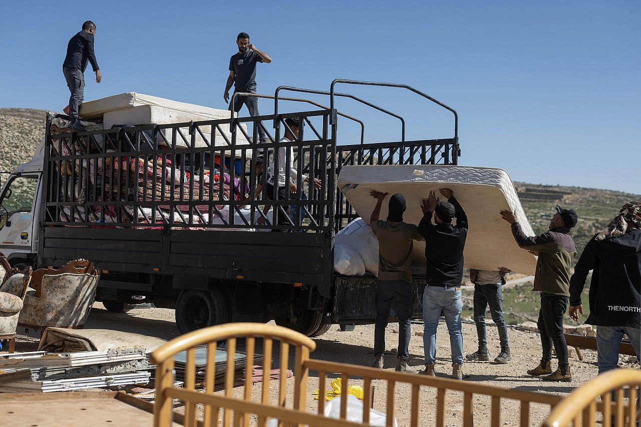 The last two remaining rural communities in the Al-Khalail area, south of Al-Mughayyir village, are forcibly displaced after being violently attacked by Israeli civilians and soldiers, occupied West Bank, 21 February 2026. (Oren Ziv)