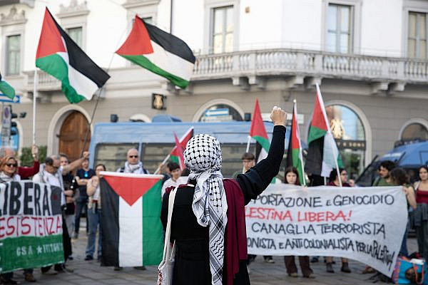Protesters commemorate the 77th anniversary of the Nakba in Milan, Italy, May 15, 2025. (Avishay Mohar/Activestills)