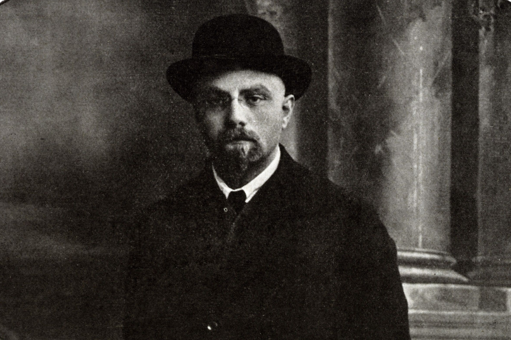 Jacob Israël de Haan, c. 1920. (Wikimedia Commons) Jacob Israël de Haan, c. 1920. (Wikimedia Commons)