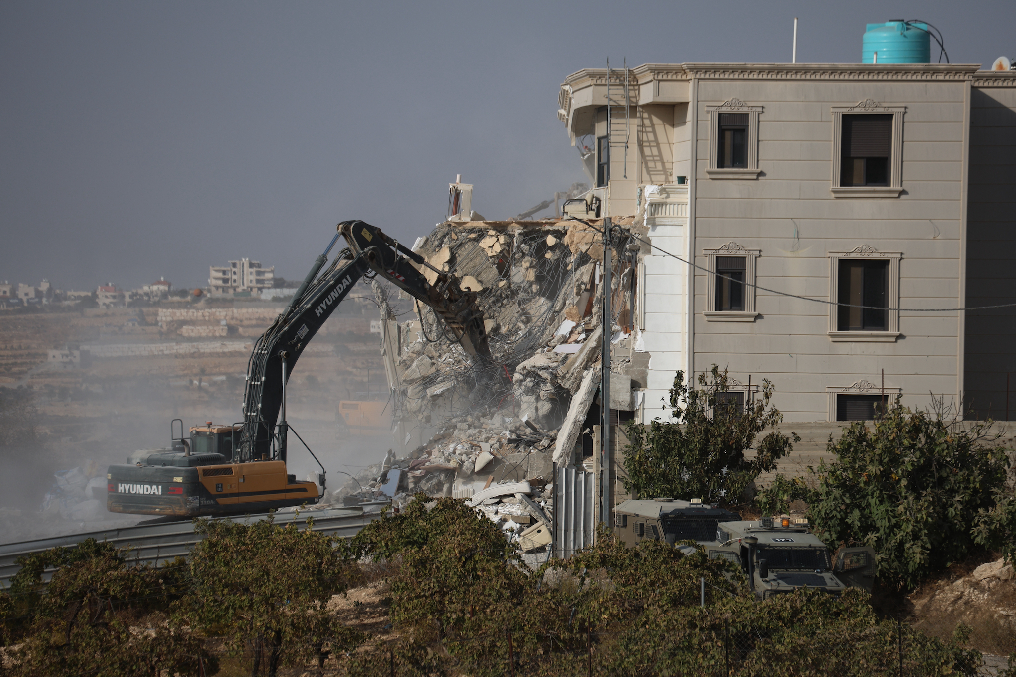 In Hebron, Netanyahu is turning displacement into an election spectacle