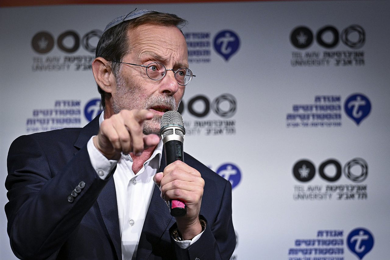 Zehut party chairman Moshe Feiglin speaks during an election conference at Tel Aviv University, ahead of Israel’s upcoming election, October 18, 2026. (Avshalom Sassoni/Flash90)